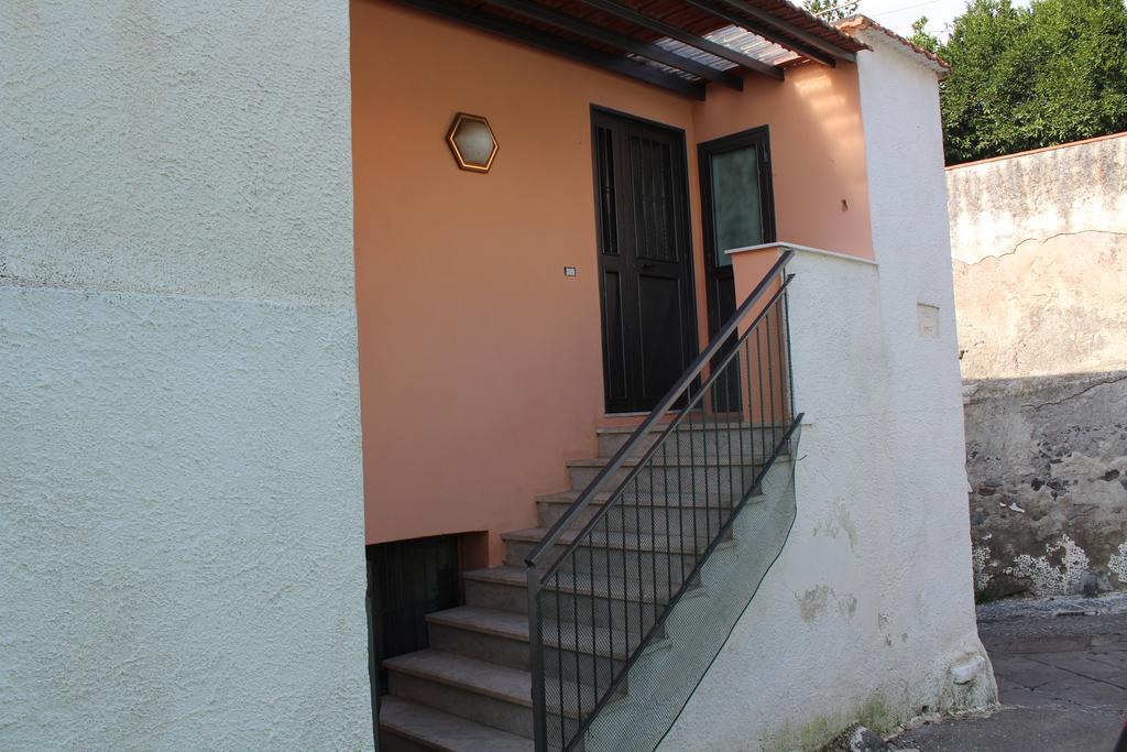Anvi Apartment Pollena Trocchia ภายนอก รูปภาพ